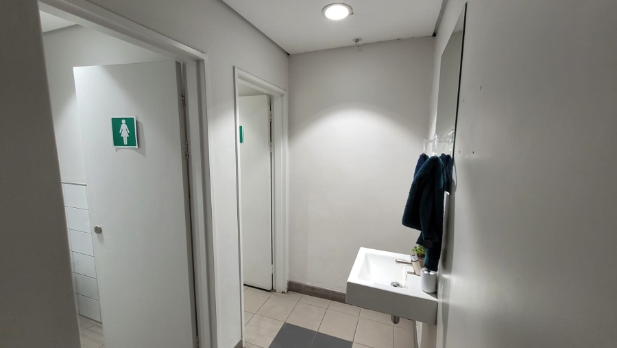 Commercial Property for Sale in Airport Industria Western Cape